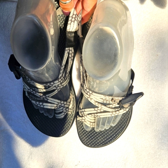 Chaco Yampa Grey & White Strappy Flat Thong Sandals Size 5 Excellent Cond - Picture 6 of 6